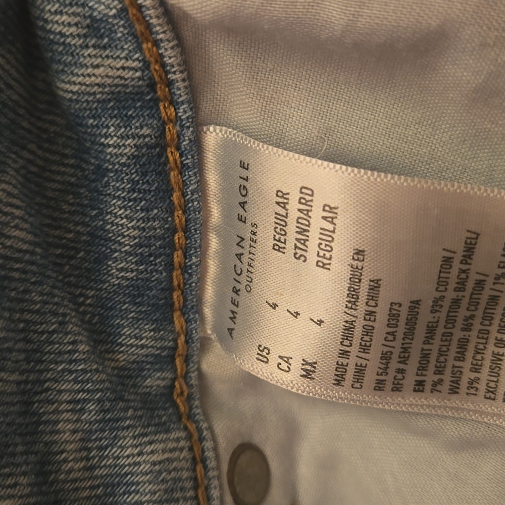 American Eagle Light Blue Straight Leg Jeans Size 4 - Picture 5 of 5